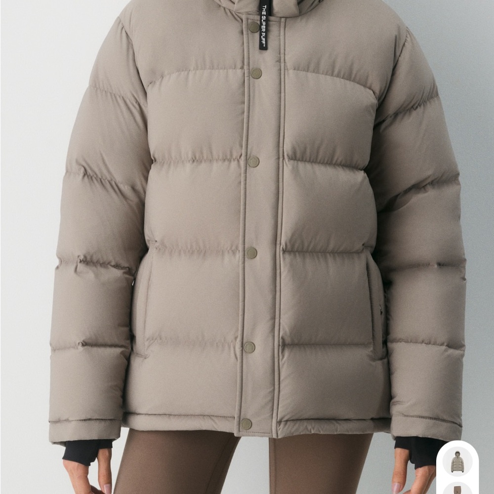 Women's Aritzia Super Puff Jacket